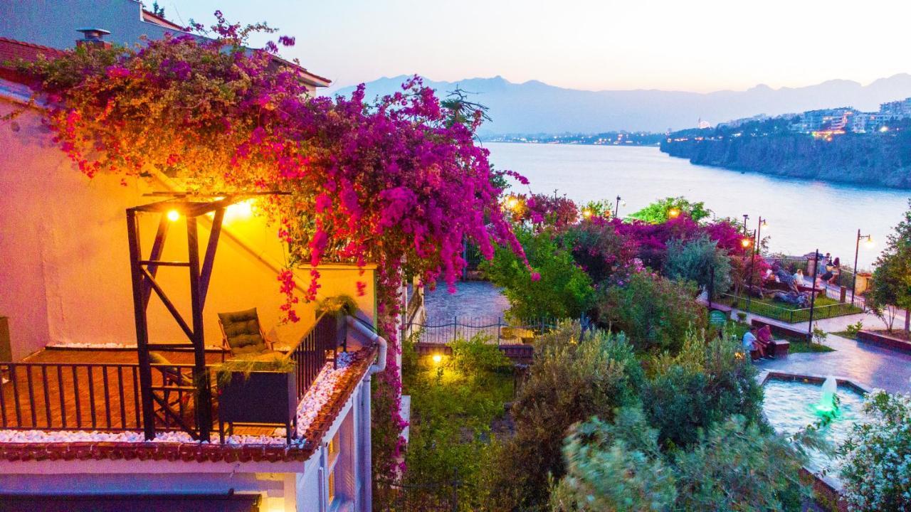 Route Hotel Kaleici - Adult Only อันตัลยา ภายนอก รูปภาพ