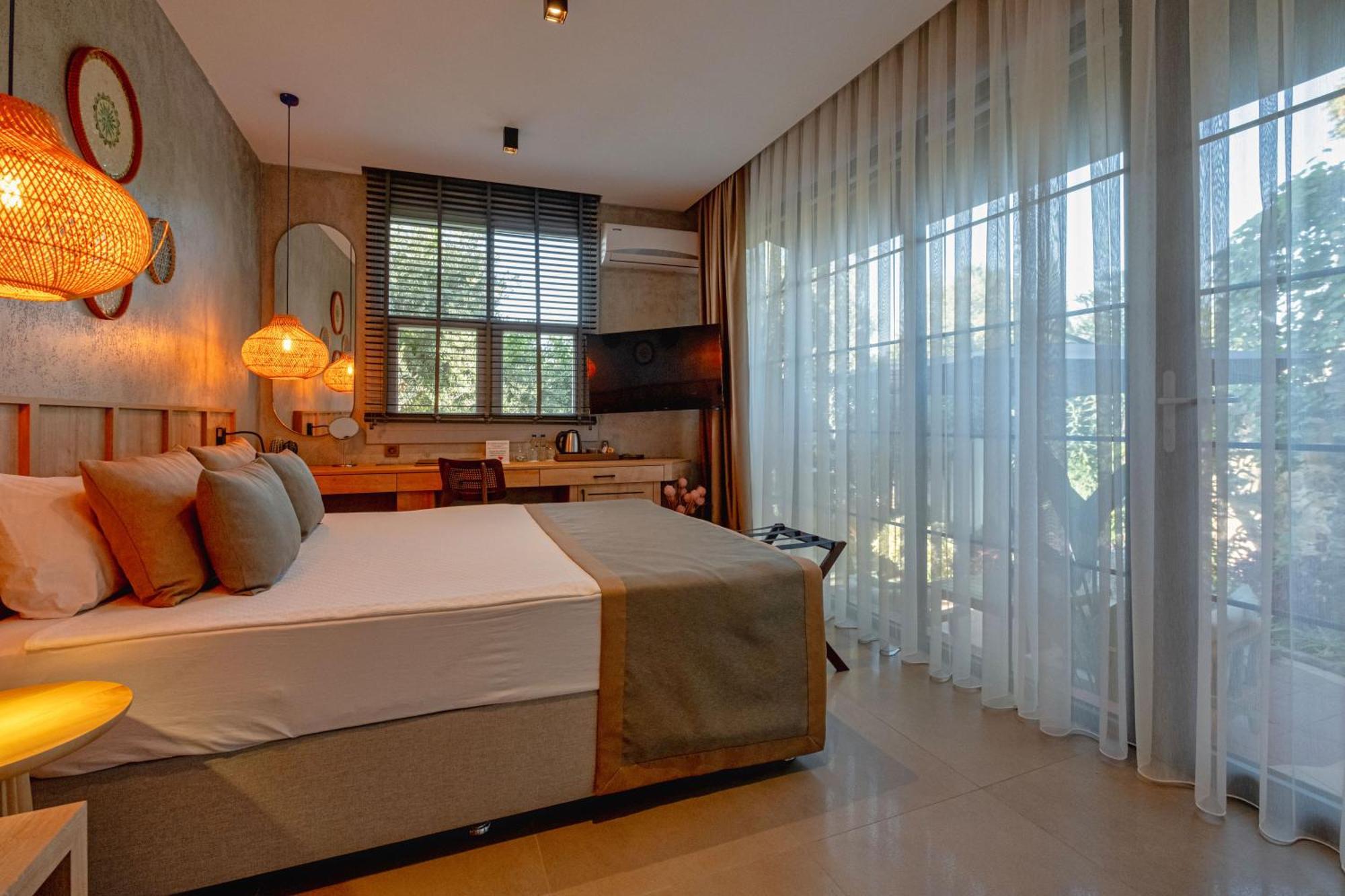 Route Hotel Kaleici - Adult Only อันตัลยา ภายนอก รูปภาพ