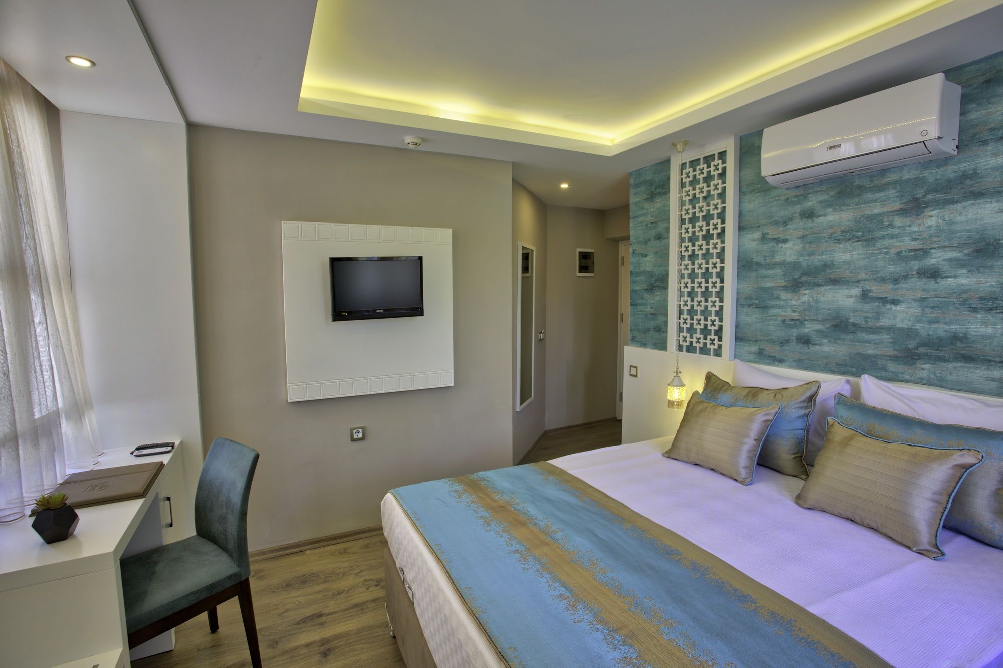 Route Hotel Kaleici - Adult Only อันตัลยา ภายนอก รูปภาพ
